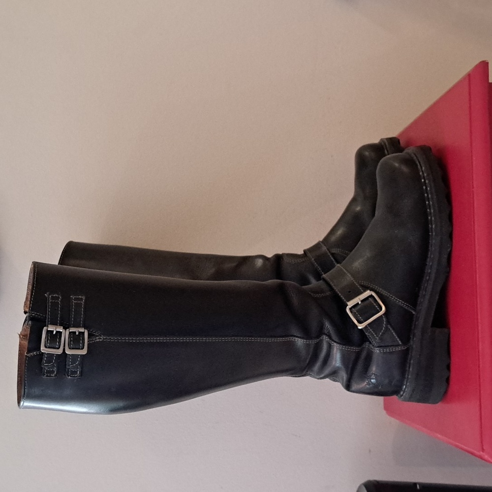 John Fluevog Bond Girl